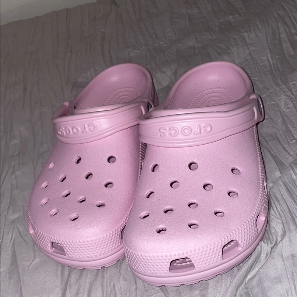 Pink crocs